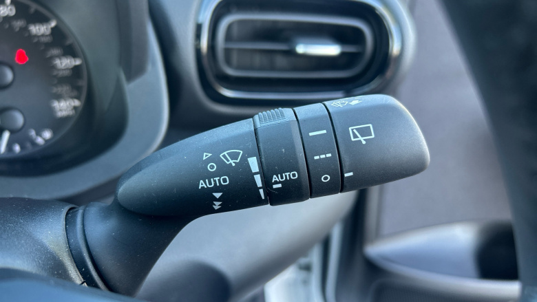 Mazda 2 Hybrid 1.5i Hybrid Centre Line 5dr CVT Hybrid Hatchback